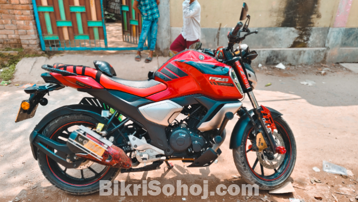 YAMAHA FZ-S V3 DELUXE